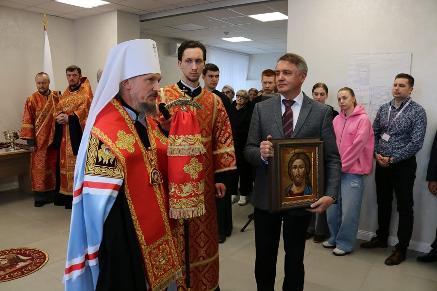 Вениамин, Митрополит Минский и Заславский с визитом на СП ООО "Фармлэнд"